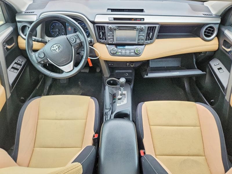 2017 TOYOTA RAV4 XLE 8