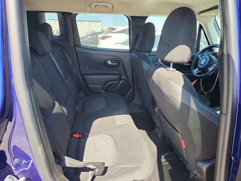 2019 JEEP RENEGADE TRAILHAWK 11