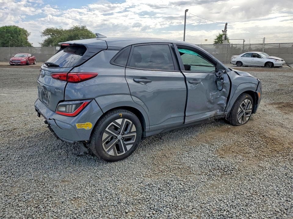 2023 HYUNDAI KONA LIMITED 3