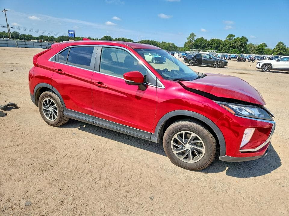 2020 MITSUBISHI ECLIPSE CROSS ES 4