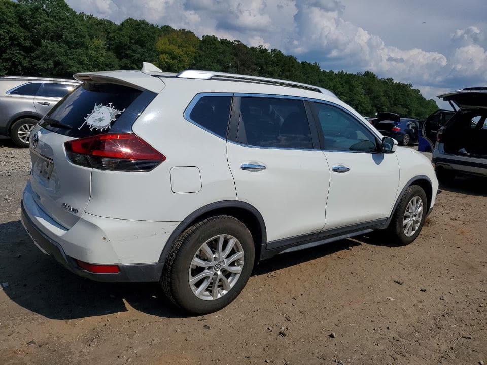 2018 NISSAN ROGUE SV 3