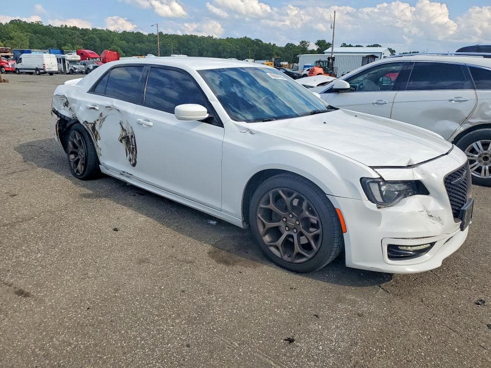 2017 CHRYSLER 300 S 4