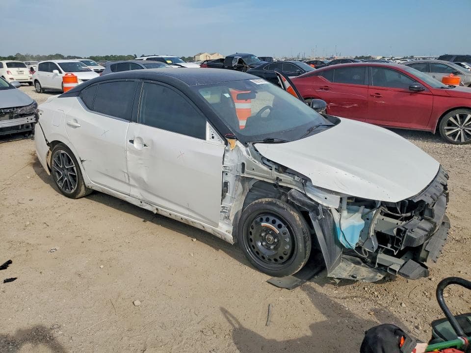 2024 NISSAN SENTRA SR 4
