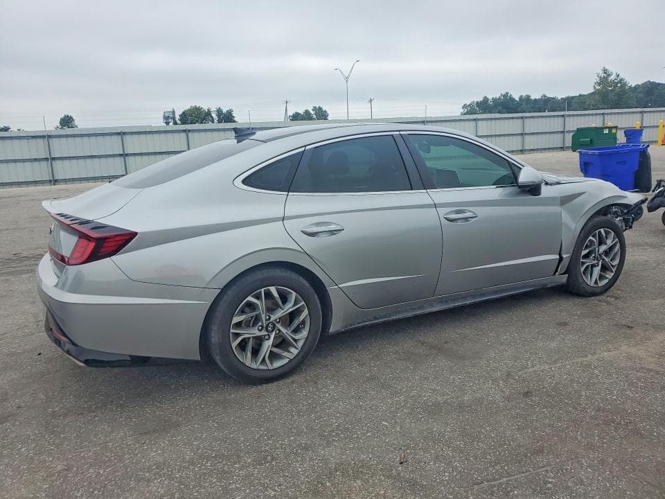 2020 HYUNDAI SONATA SEL 3