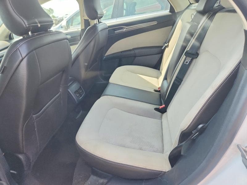 2019 FORD FUSION SE 10