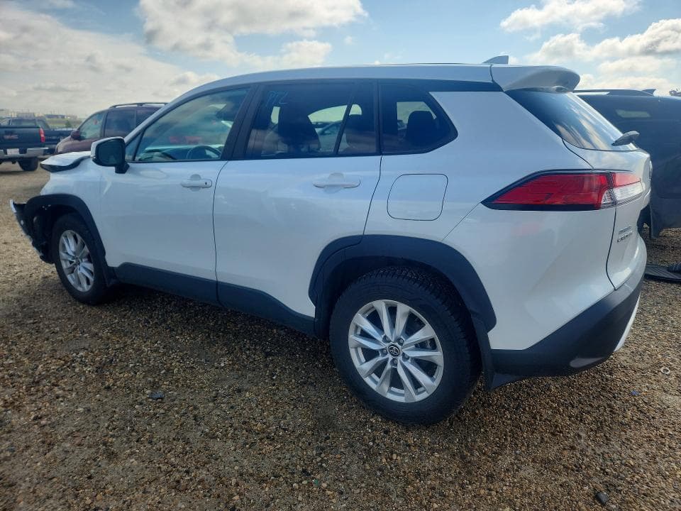 2022 TOYOTA COROLLA CROSS LE 2