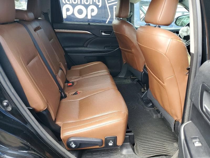 2017 TOYOTA HIGHLANDER LIMITED 11