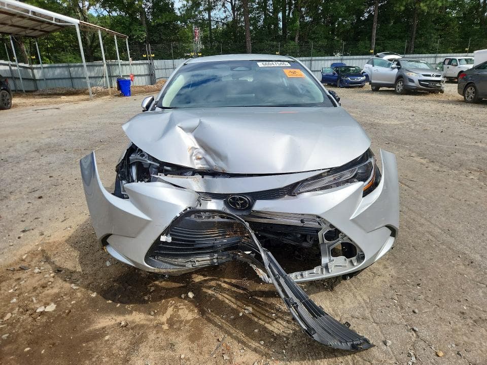 2025 TOYOTA COROLLA LE 5