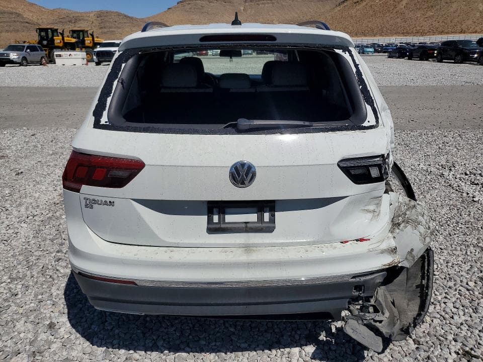 2021 VOLKSWAGEN TIGUAN SE 6