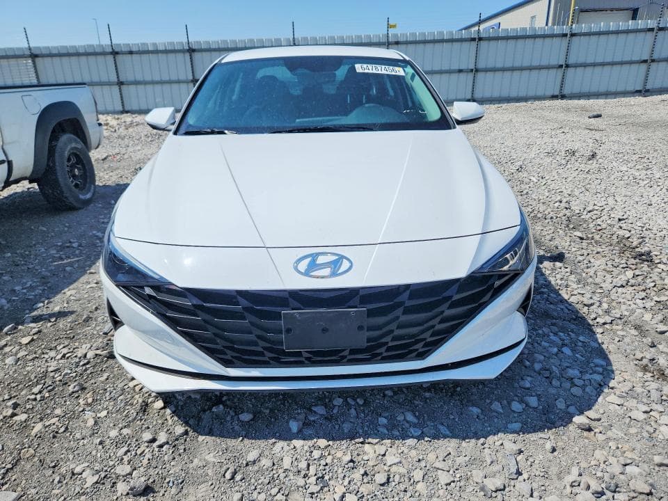 2023 HYUNDAI ELANTRA BLUE 5