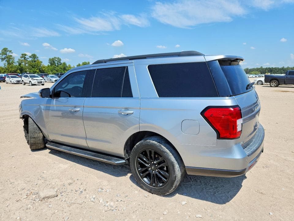 2022 FORD EXPEDITION XLT 2