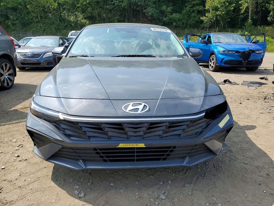 2026 HYUNDAI ELANTRA SE 5