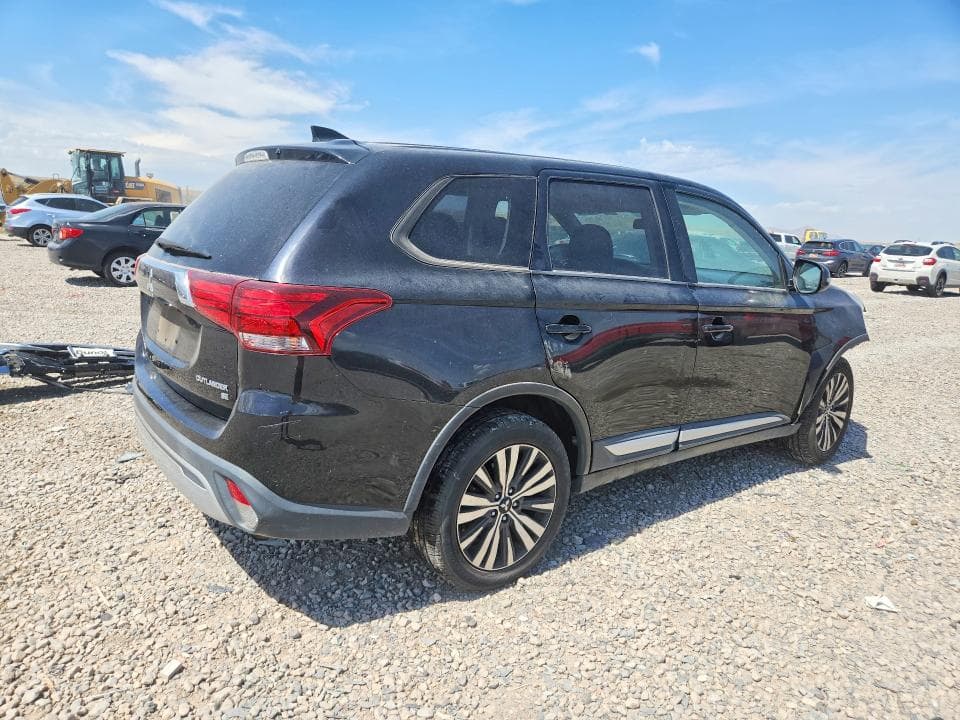 2019 MITSUBISHI OUTLANDER SE 3