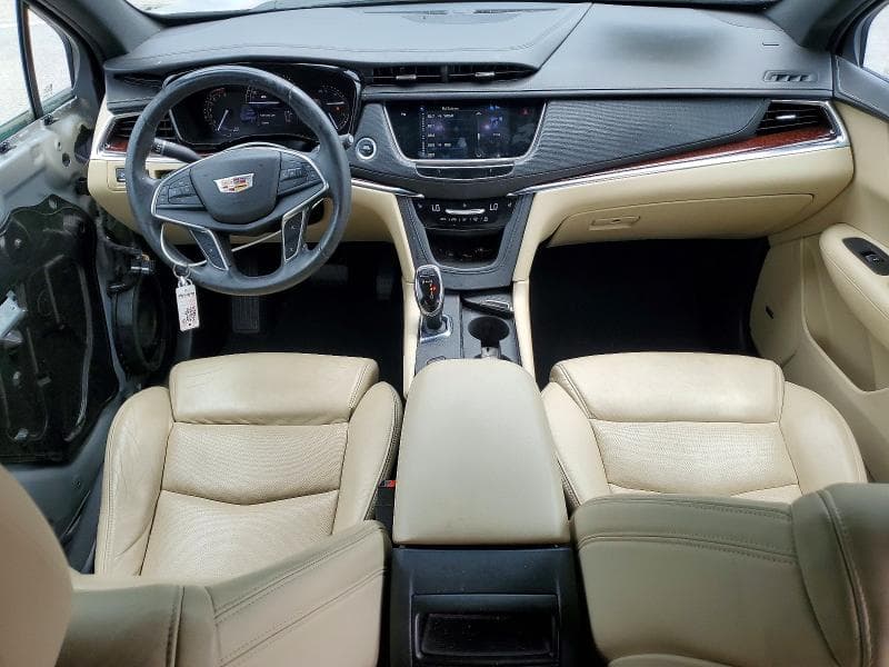 2017 CADILLAC XT5 LUXURY 8
