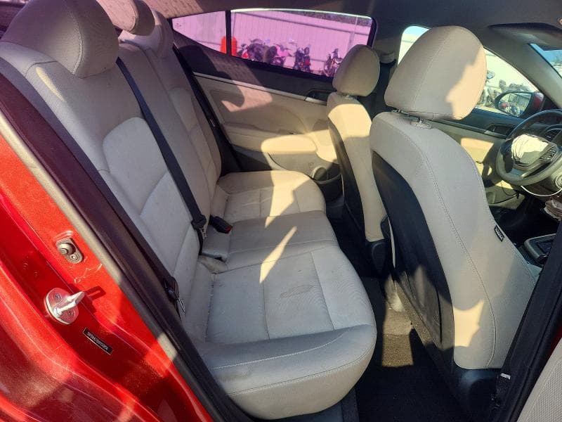 2017 HYUNDAI ELANTRA SE 10