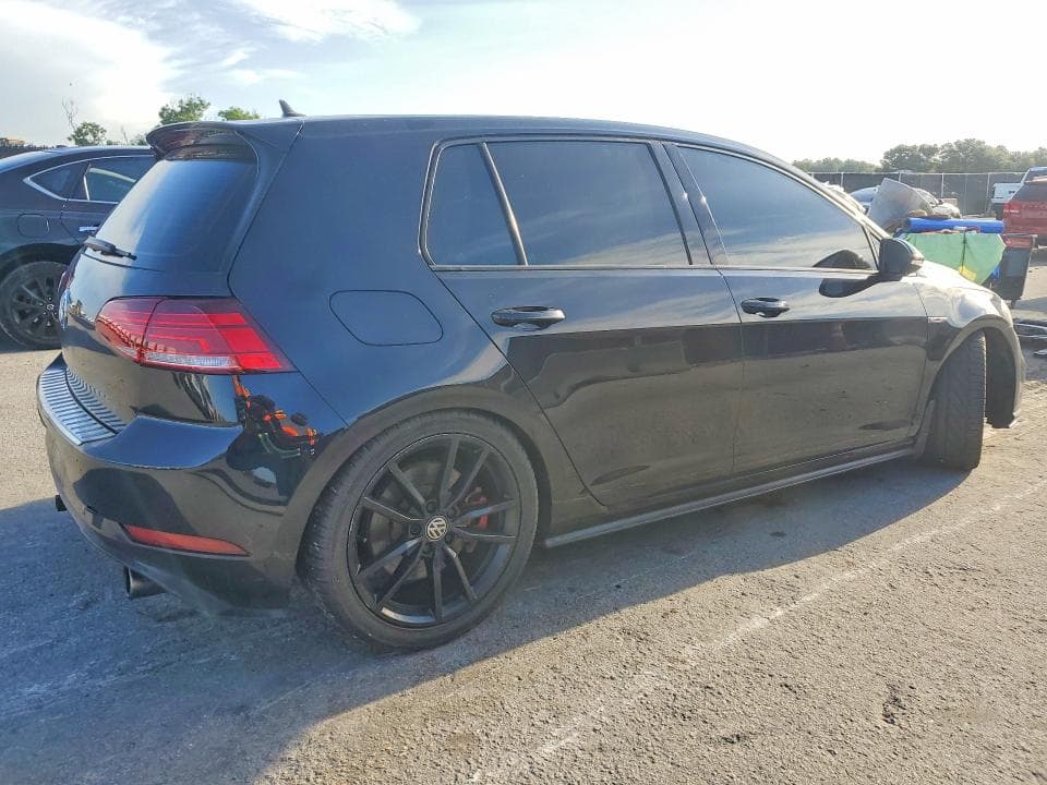 2019 VOLKSWAGEN GTI S 3