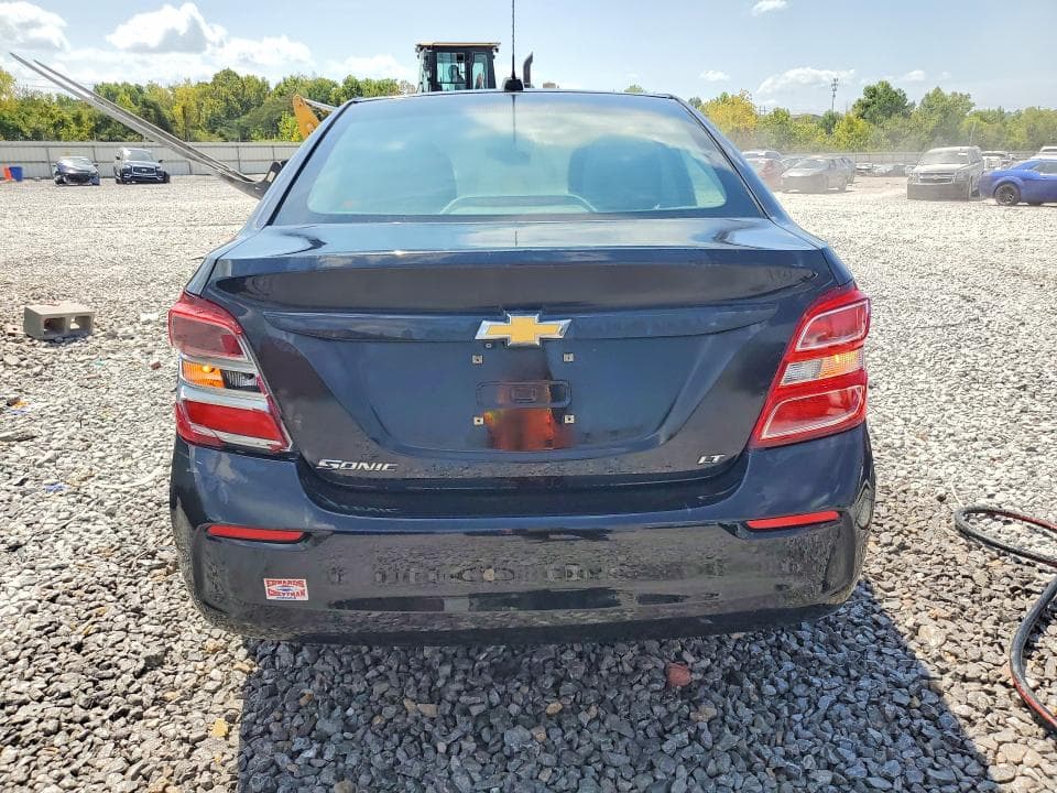 2017 CHEVROLET SONIC LT 6
