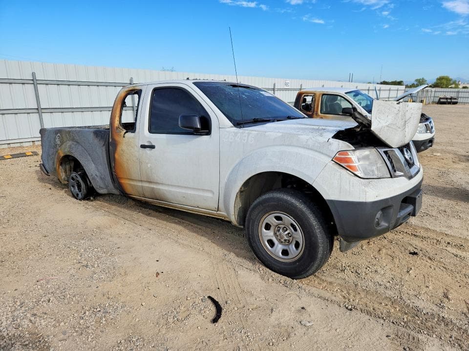 2017 NISSAN FRONTIER S 4