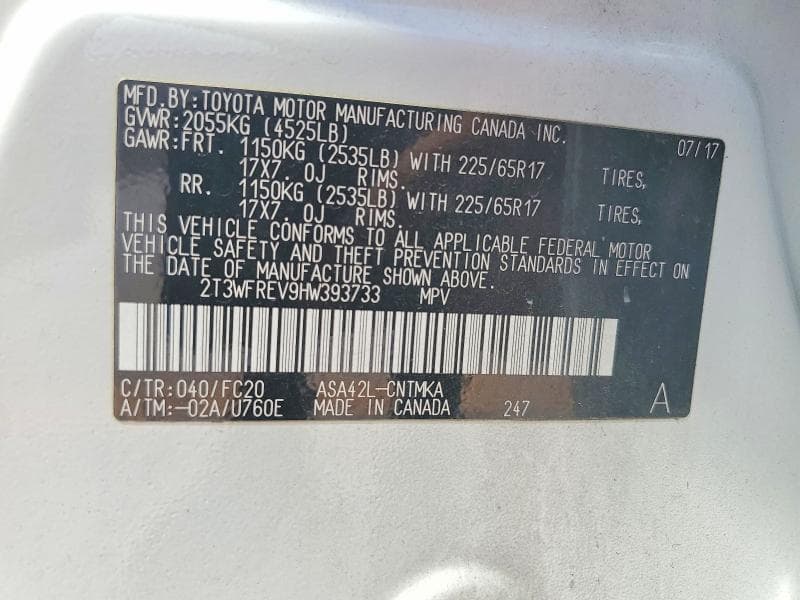 2017 TOYOTA RAV4 XLE 14