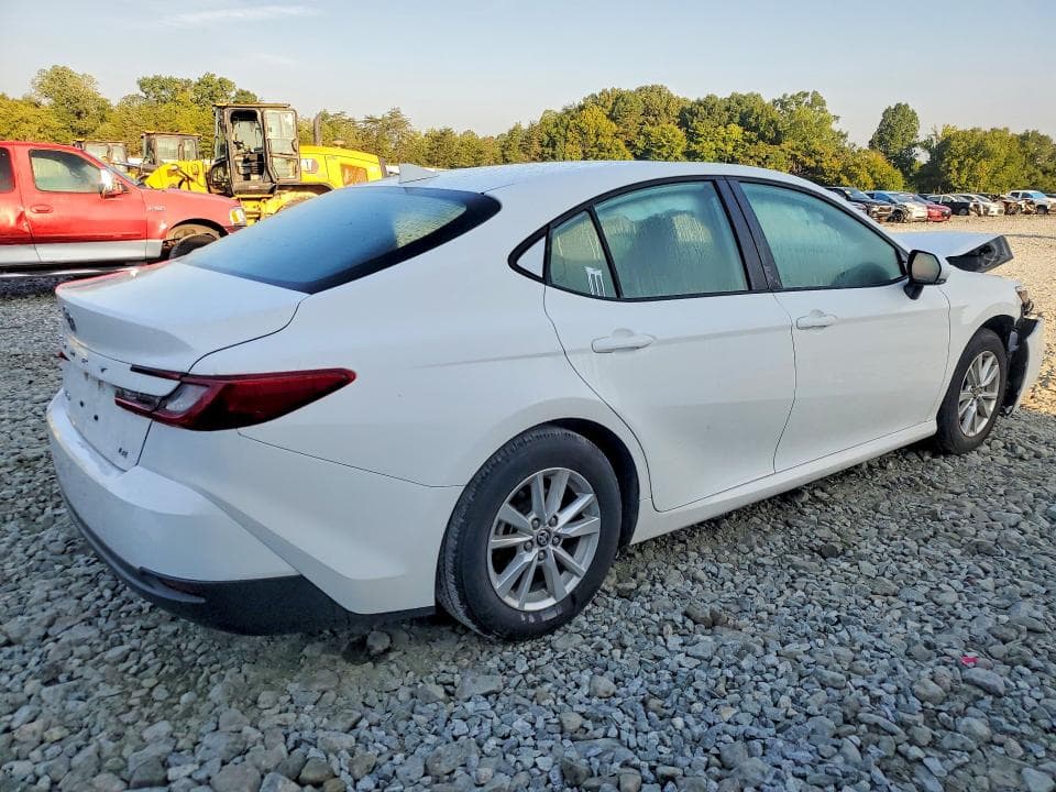 2025 TOYOTA CAMRY LE 3