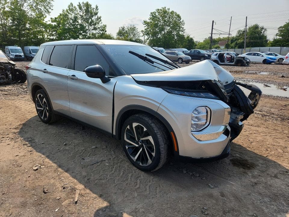 2022 MITSUBISHI OUTLANDER ES 4