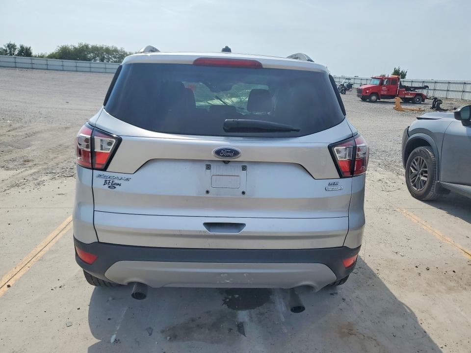 2017 FORD ESCAPE SE 6