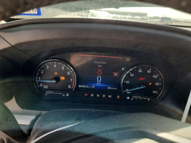 2020 FORD EXPLORER XLT 9