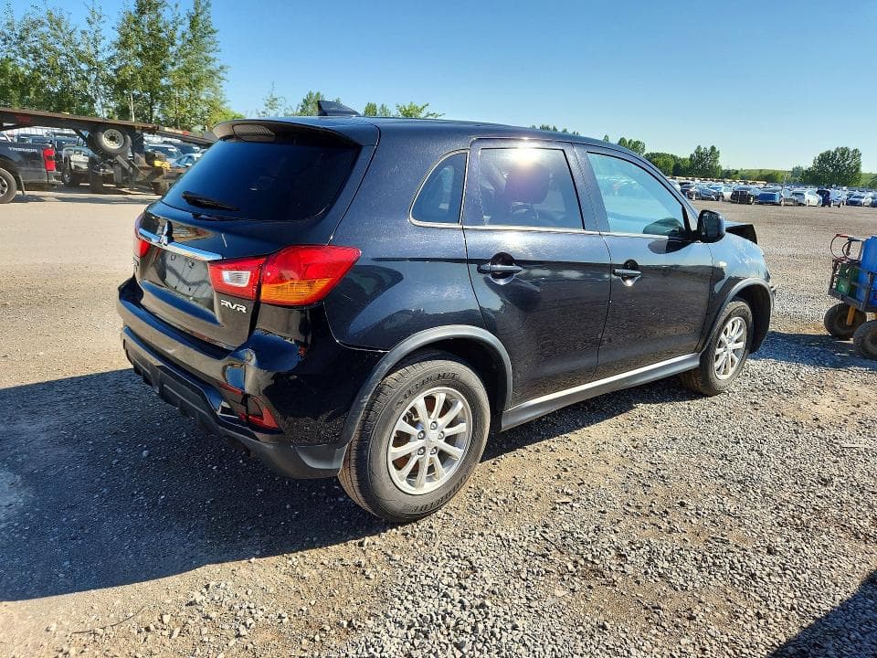 2018 MITSUBISHI RVR SE 3