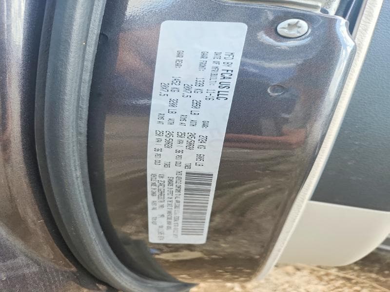 2017 CHRYSLER PACIFICA LIMITED 12