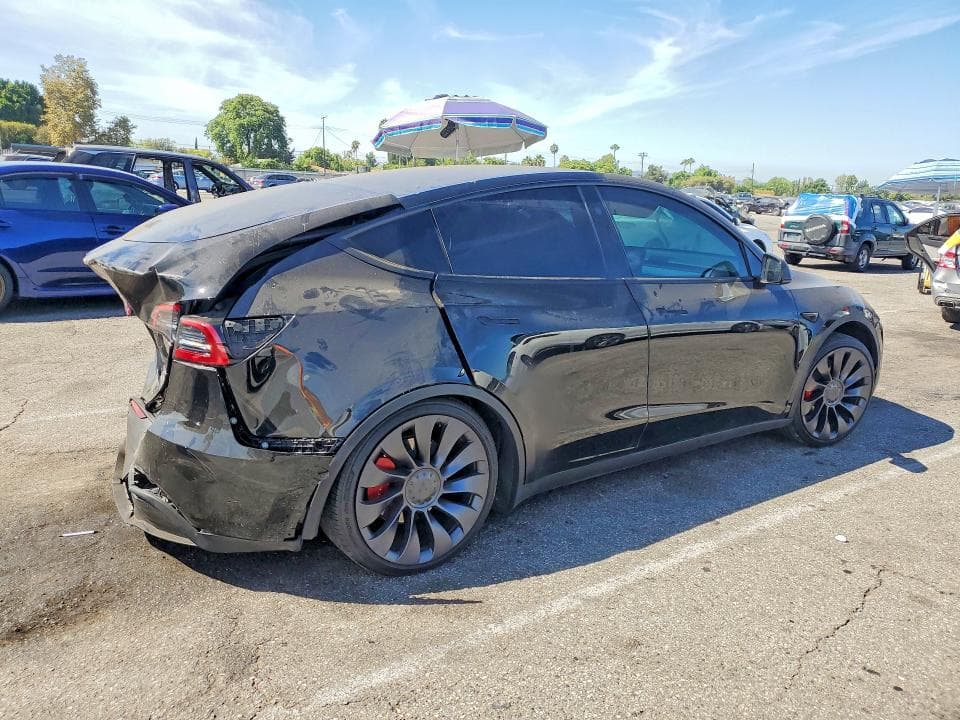 2024 TESLA MODEL Y 3