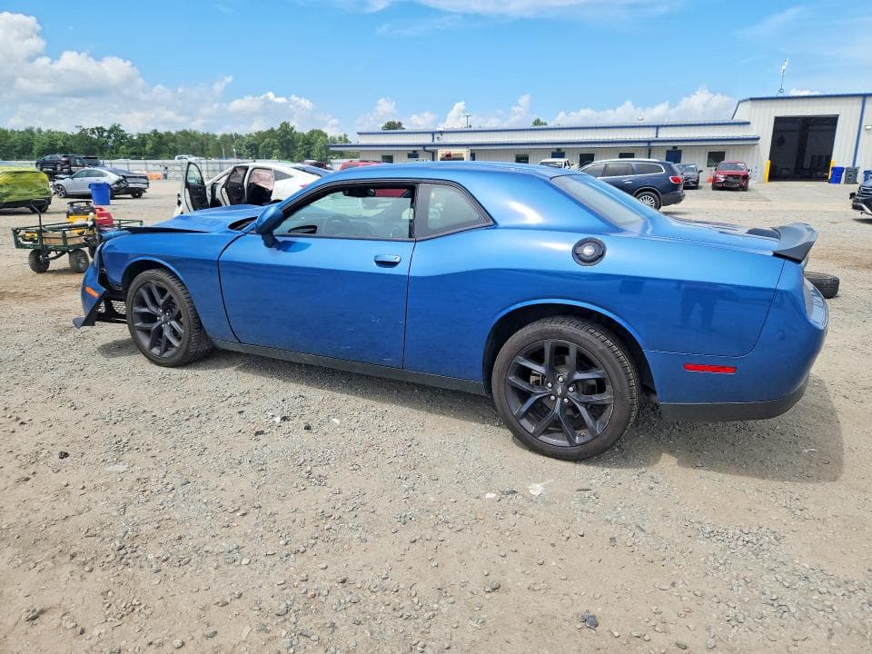 2022 DODGE CHALLENGER SXT 2