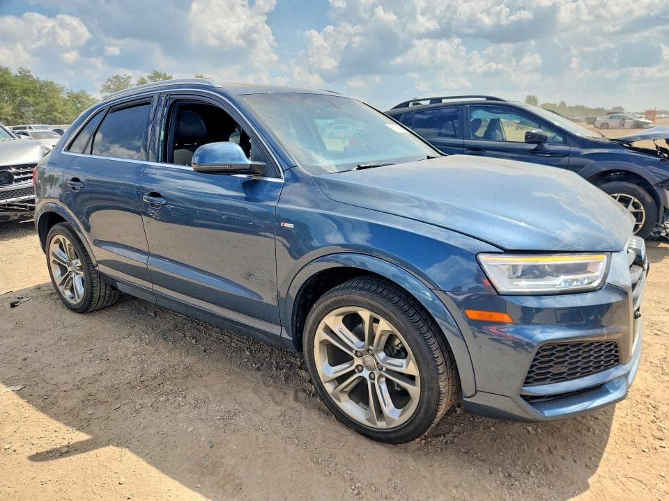 2018 AUDI Q3 4