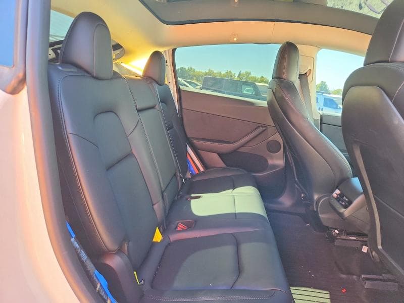 2023 TESLA MODEL Y 10