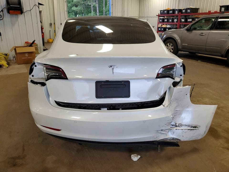 2020 TESLA MODEL 3 6