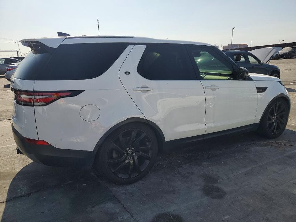 2017 LAND ROVER DISCOVERY HSE LUXURY 3