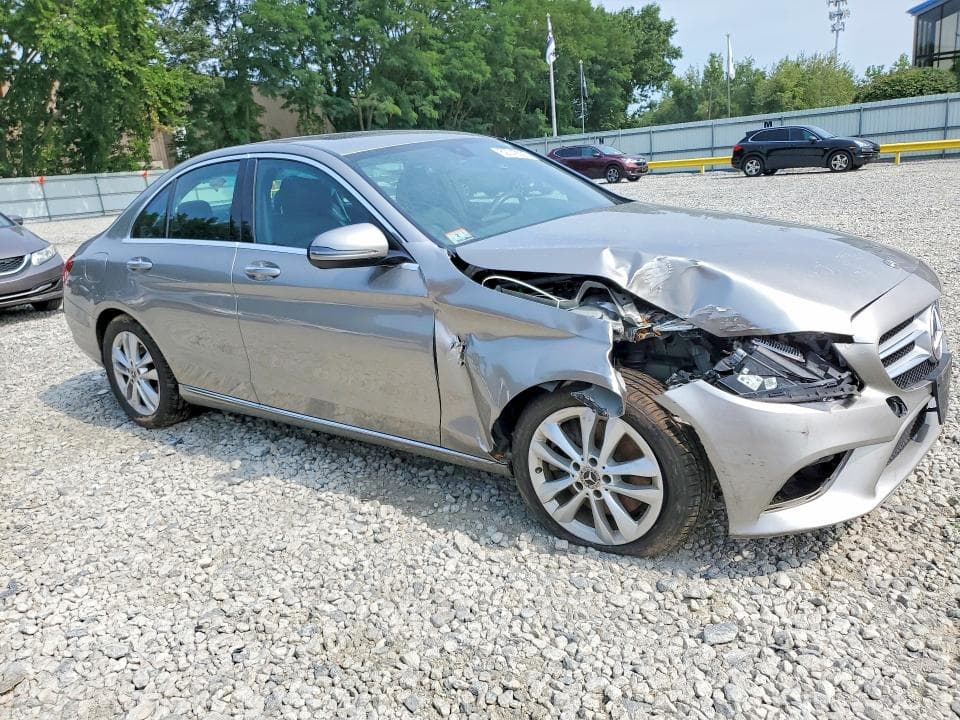 2019 MERCEDES-BENZ C 300 4MATIC 4