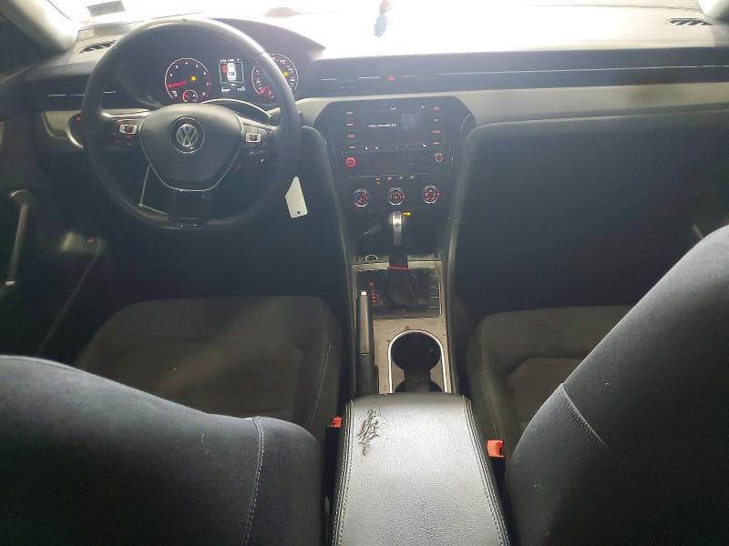 2021 VOLKSWAGEN PASSAT S 8
