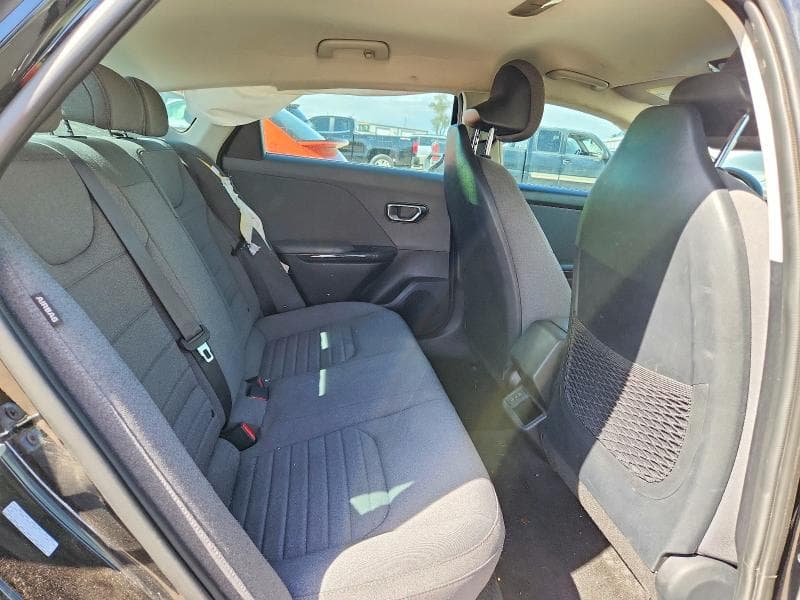 2025 KIA K4 EX 10