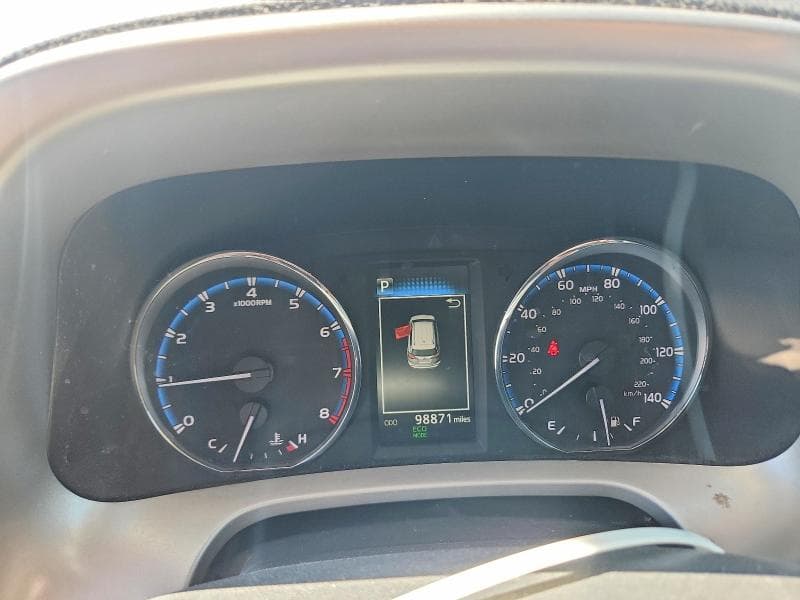 2017 TOYOTA RAV4 LIMITED 9