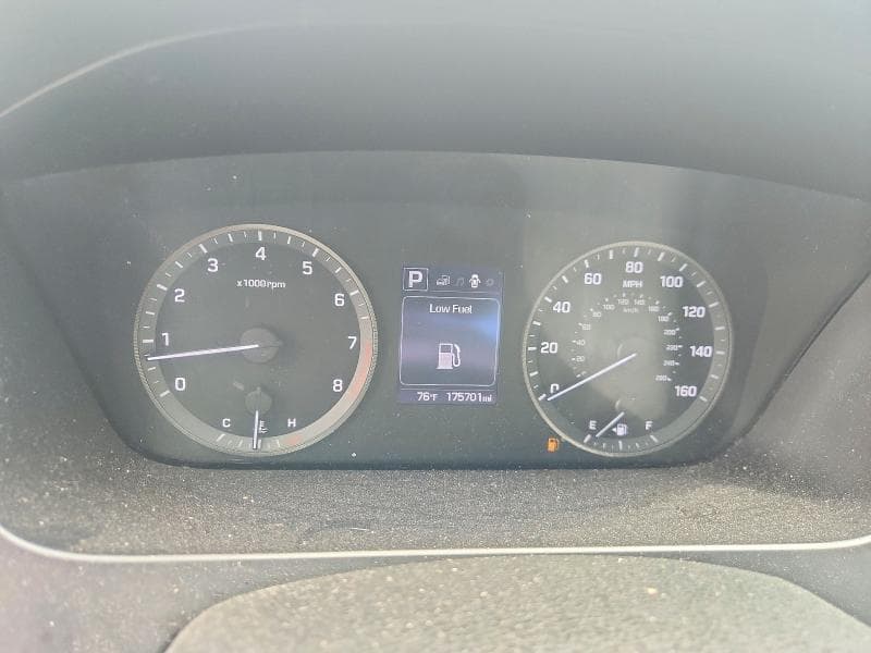 2017 HYUNDAI SONATA SE 9