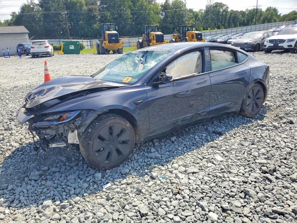 2025 TESLA MODEL 3 - 1