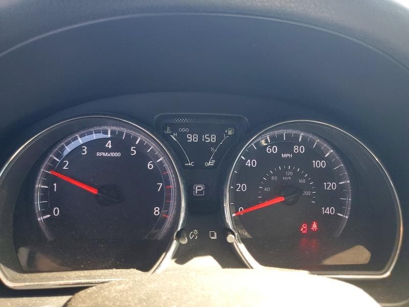 2018 NISSAN VERSA SV 9