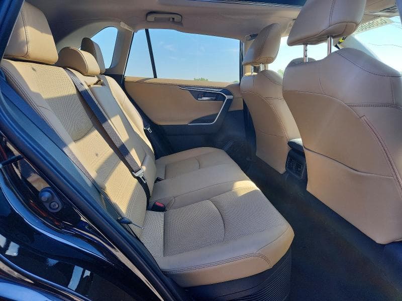2025 TOYOTA RAV4 LIMITED 11