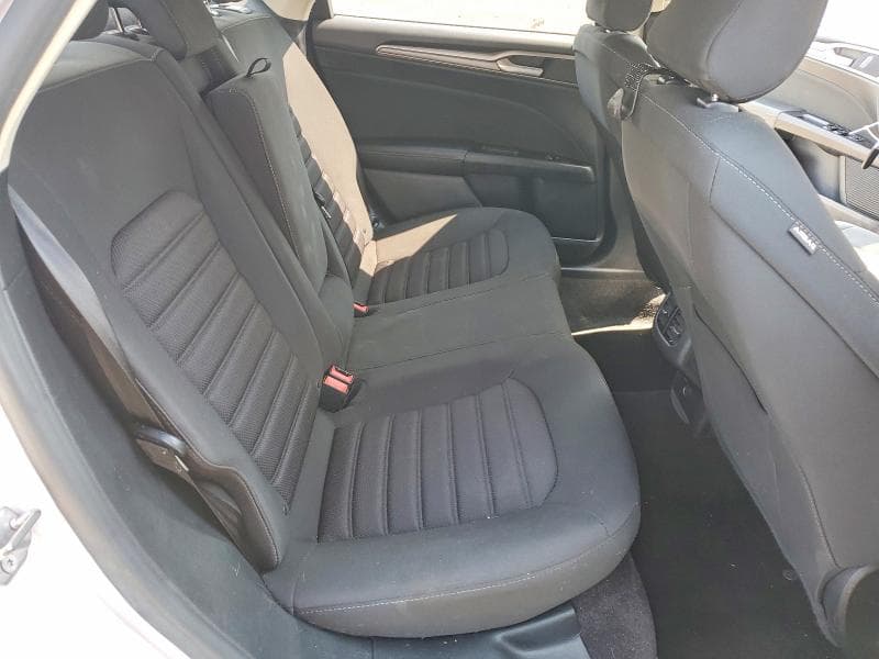 2017 FORD FUSION SE 10