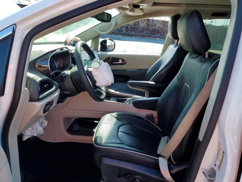 2023 CHRYSLER PACIFICA HYBRID LIMITED 7