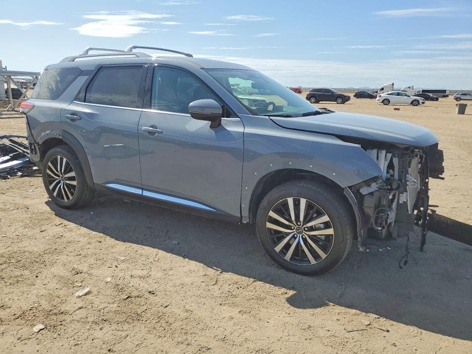 2025 NISSAN PATHFINDER PLATINUM 4