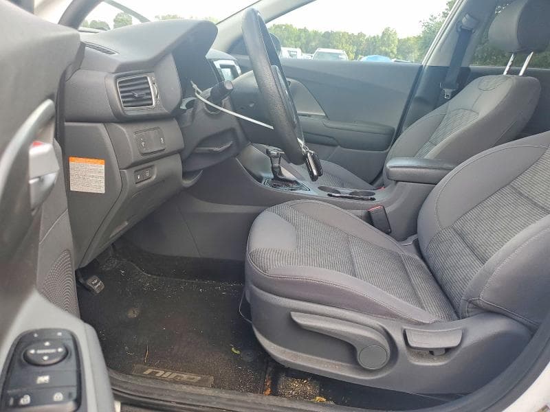 2017 KIA NIRO LX 7