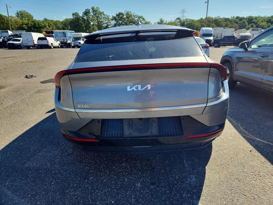 2023 KIA EV6 WIND 6