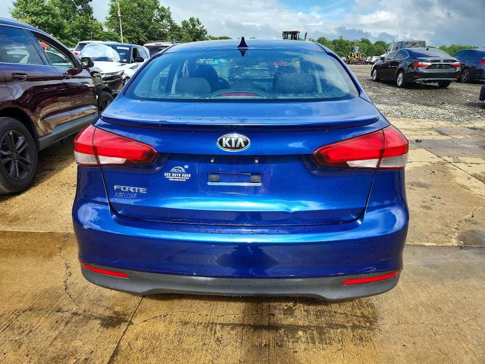 2017 KIA FORTE LX 6