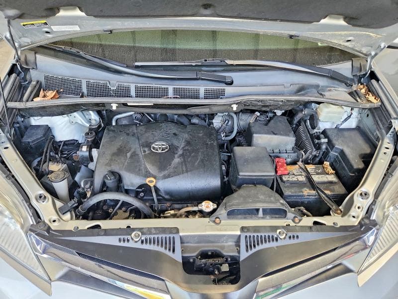 2020 TOYOTA SIENNA LE 12